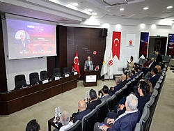 �� MAK�NELER�, �N�AAT VE ALTYAPI SEKT�RLER�N�N GELECE�� ADANA�DA ��Z�LD�